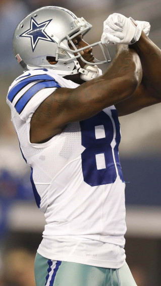 Dallas Cowboys Players Celebrating Their Victory Wallpaper