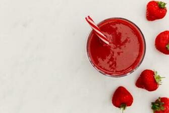 Photos Red Smoothie Strawberries Drink White Background