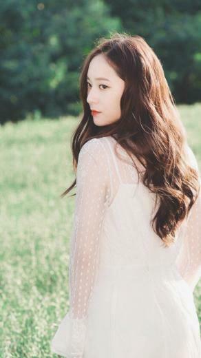 Krystal On Fan Edit