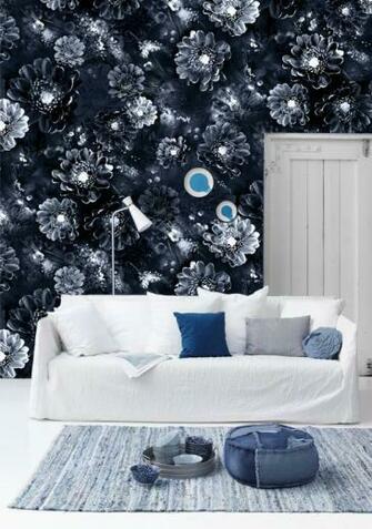 Ellie Cashman On Wallpaper