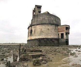 Jennifer Dulude On Ruins