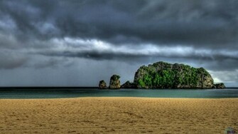 Wallpaper Storm Clouds Over The Beach X HDtv 1080p