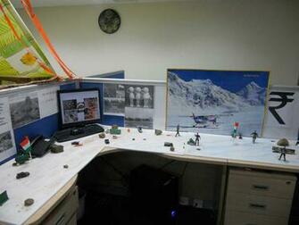 Cubicle Wallpaper