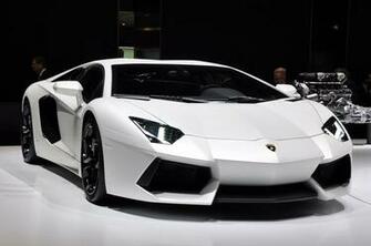Pearl White Colour Lamborghini Aventador Wallpaper HD Desktop