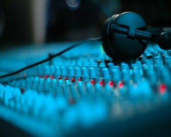 Wallpaper For High Resolution Recording Studio