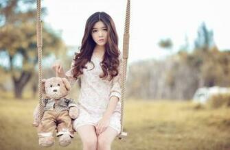 Asian Girl Holiday Wallpaper Collection