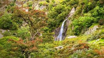 Chasing Waterfalls In Snowdonia By Microsoft Wallpaper