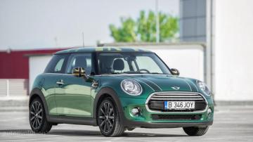 Mini Cooper HD Wallpaper British Racing Green Goes Well
