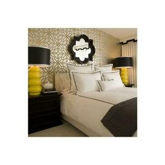 Quatrefoil Mirror Yellow Gourd Lamps Black Wood Nightstands Silver