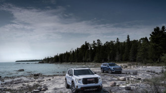 Gmc Acadia Grows Significantly Approaches Yukon Proportions