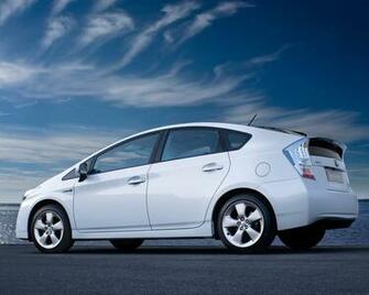 Beautiful Toyota Prius Wallpaper Full HD Pictures