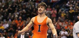 Illinois Athletics Isaiah Martinez Wins Ncaa Title Caps Off