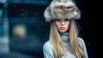 Desktop Wallpaper Blonde Girl Model Long Hair Winter HD