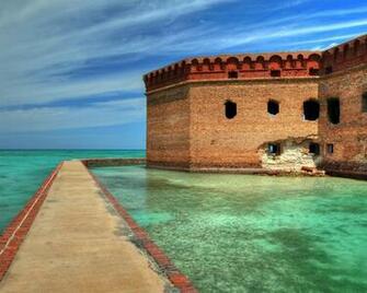 Fort Jefferson Florida Desktop