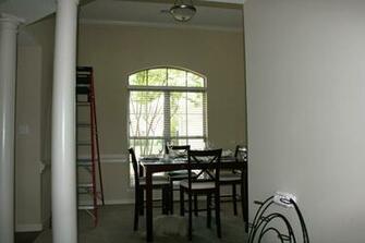 Wallpaper That Looks Like Wainscoting