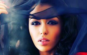 Beautiful Wallpaper Models