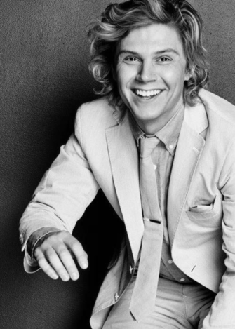 Evan Peters Background