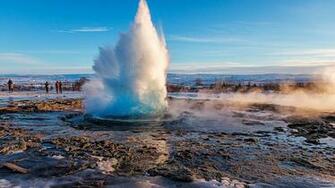 Desktop Wallpaper Geysir Strokkur Iceland Geyser