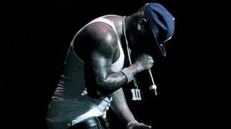 Young Jeezy Live On Stage Rap Wallpaper