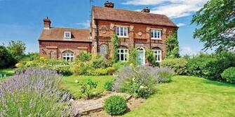 Idyllic Country House In Kent Houses