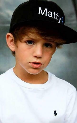 Matty B Wallpaper Puzzle Screenshot