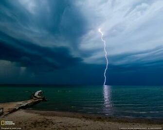Lightning Wallpaper Nature Beaches HD Desktop