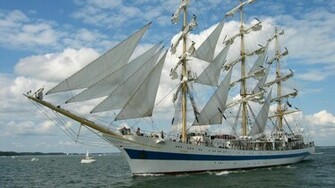 Wallpaper Vessel Sailing