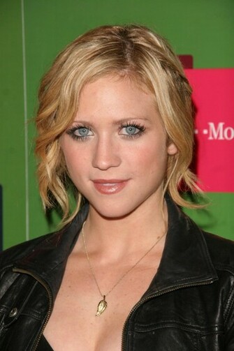 Celebrity Brittany Snow Photos Pictures Wallpaper
