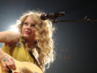 File Taylor Swift Fearless Tour Jpg