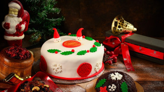 Best Christmas Cakes Recipes That You Can Whip Up At Home In A