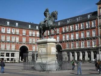 Plaza Mayor Of Madrid Spain HD Wallpaper