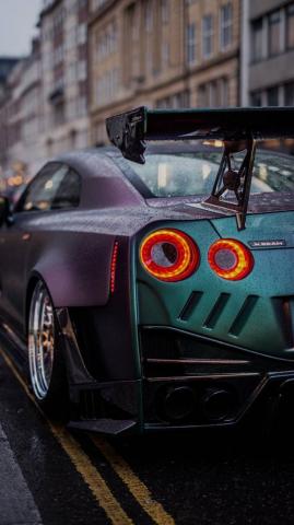 Car Wallpaper For iPhone Cool Background