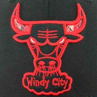 New Era X Billion Creation Chicago Bulls Garter Lava Fitted