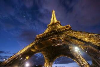 Worms Eye Of Eiffel Tower During Nighttime HD Wallpaper