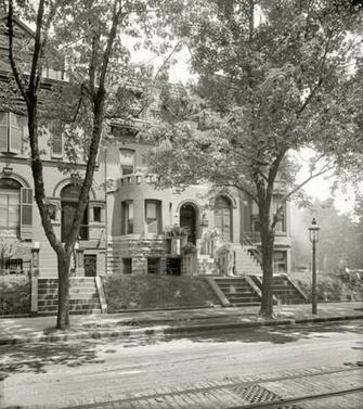 Historic Monochrome Wallpaper Desktop