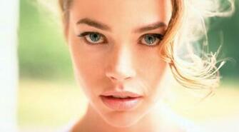 Female Celebrities Denise Richards Wallpaper