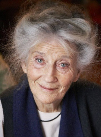 Older Woman Wallpaper