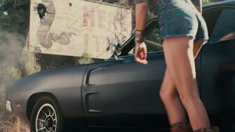 Amber Heard Drive Angry Wallpaper