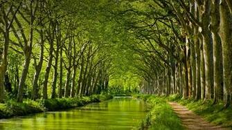 April HD Bing Wallpaper Archive