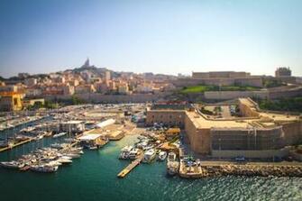 Marsiglia Giorno E Notte In Timelapse Video Turistagratis