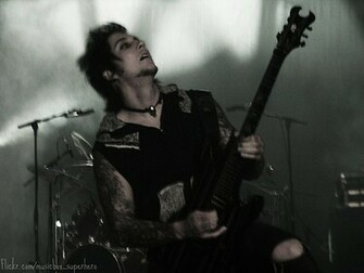Synyster Gates By Xxavengedsevenfoldxx