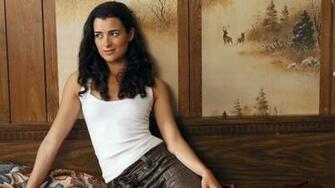 Cote De Pablo Wallpaper Celebritywallpaperhq