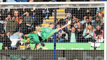 The Photos Are So Good Arsenal Goalkeeper Aaron Ramsdale