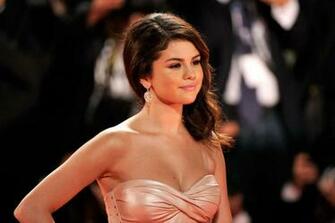 Wallpaper Selena Gomez
