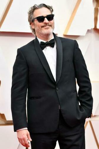 Oscars Joaquin Phoenix Dances His Way To First Academy