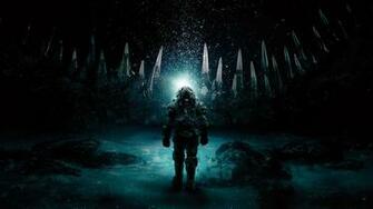 Underwater Horror Movies Suit Wallpaper