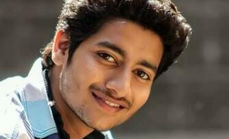 Akash Thosar Sairat Movie Actor Photos Biography Image Wiki