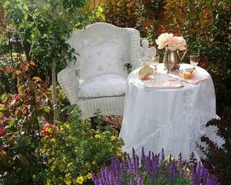 Tea Party Hq Wallpaper Car Pictures