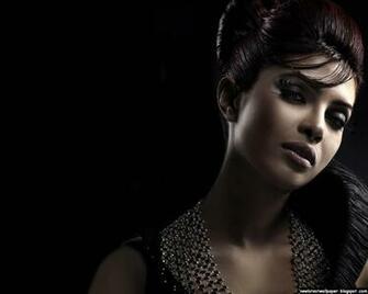 Wallpaper Priyanka Chopra New N Live
