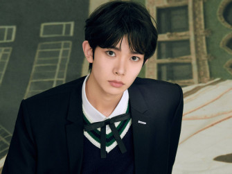 Enhypen Member Heeseung Desktop Xjvkycdypgrw348m Wallpaper